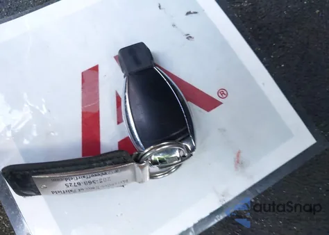 2008 Mercedes-Benz C 300 Luxury 4Matic/Sport 4Matic z USA, uszkodzony, nr VIN WDDGF81X38F192455